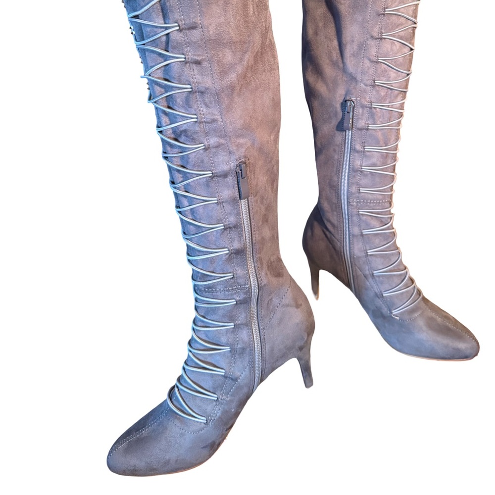 Thrill Journee Collection NWT Sz 7 Gray Faux Leather Over the Knee Lace-Up Boots - Picture 4 of 14